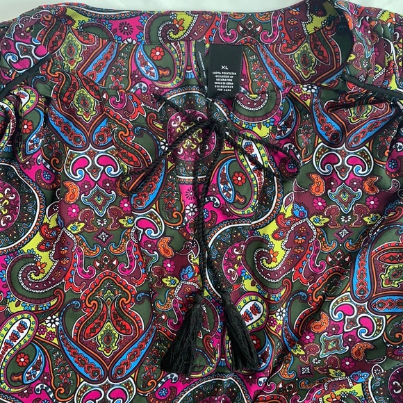 Women’s New Directions Blouse - Picture 2 of 3